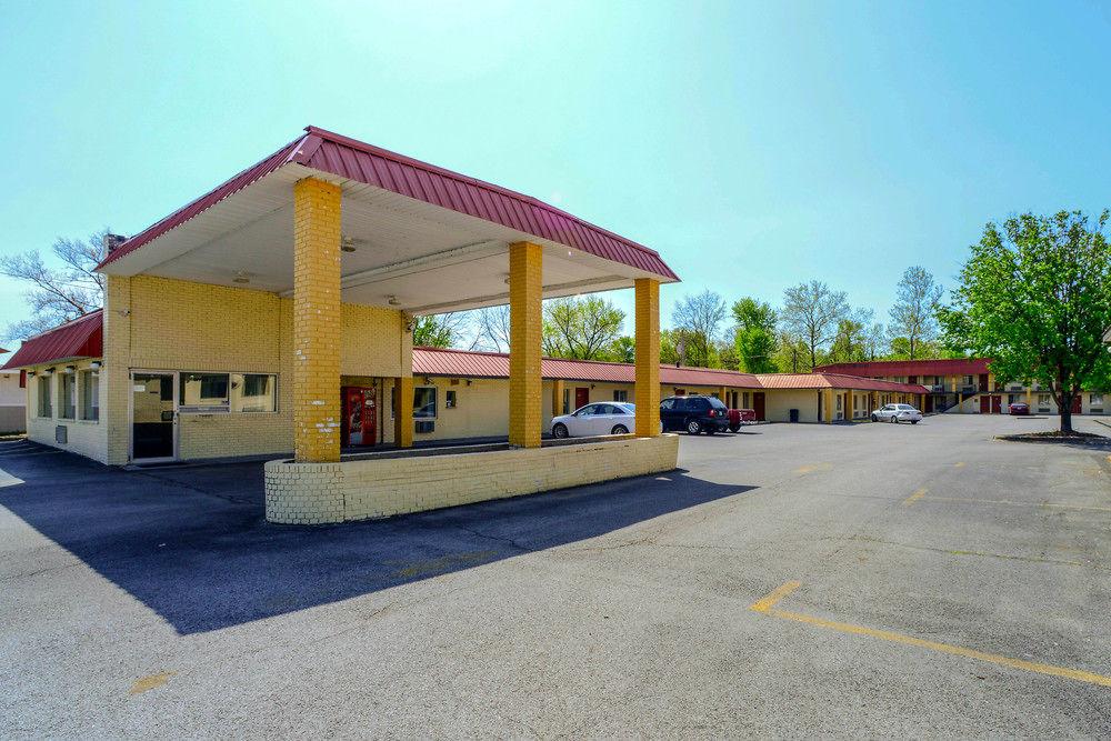 Econo Lodge Inn & Suites คาร์บอนเดล ภายนอก รูปภาพ