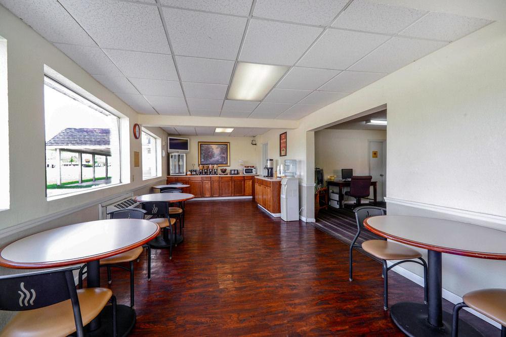 Econo Lodge Inn & Suites คาร์บอนเดล ภายนอก รูปภาพ
