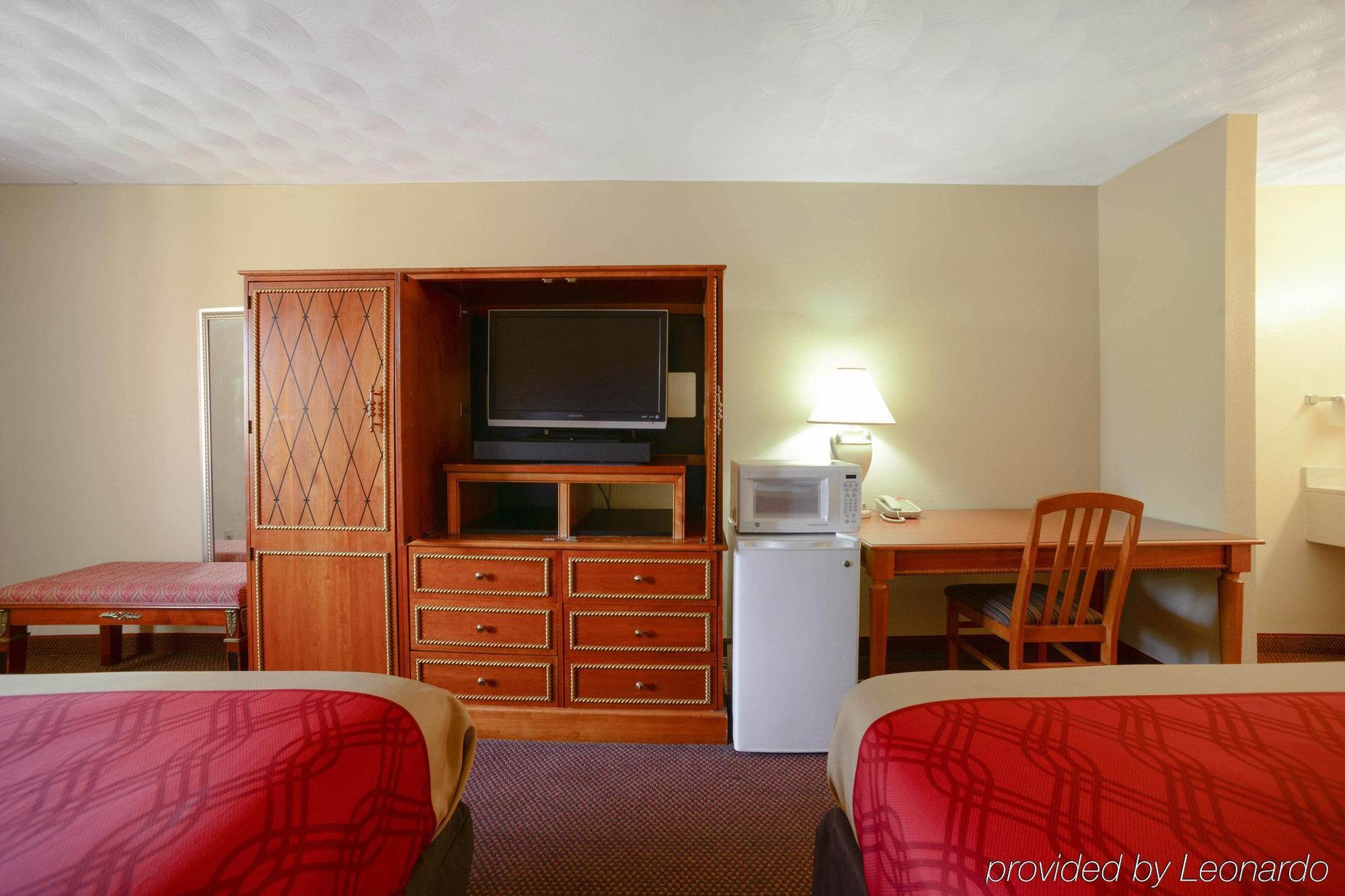 Econo Lodge Inn & Suites คาร์บอนเดล ภายนอก รูปภาพ