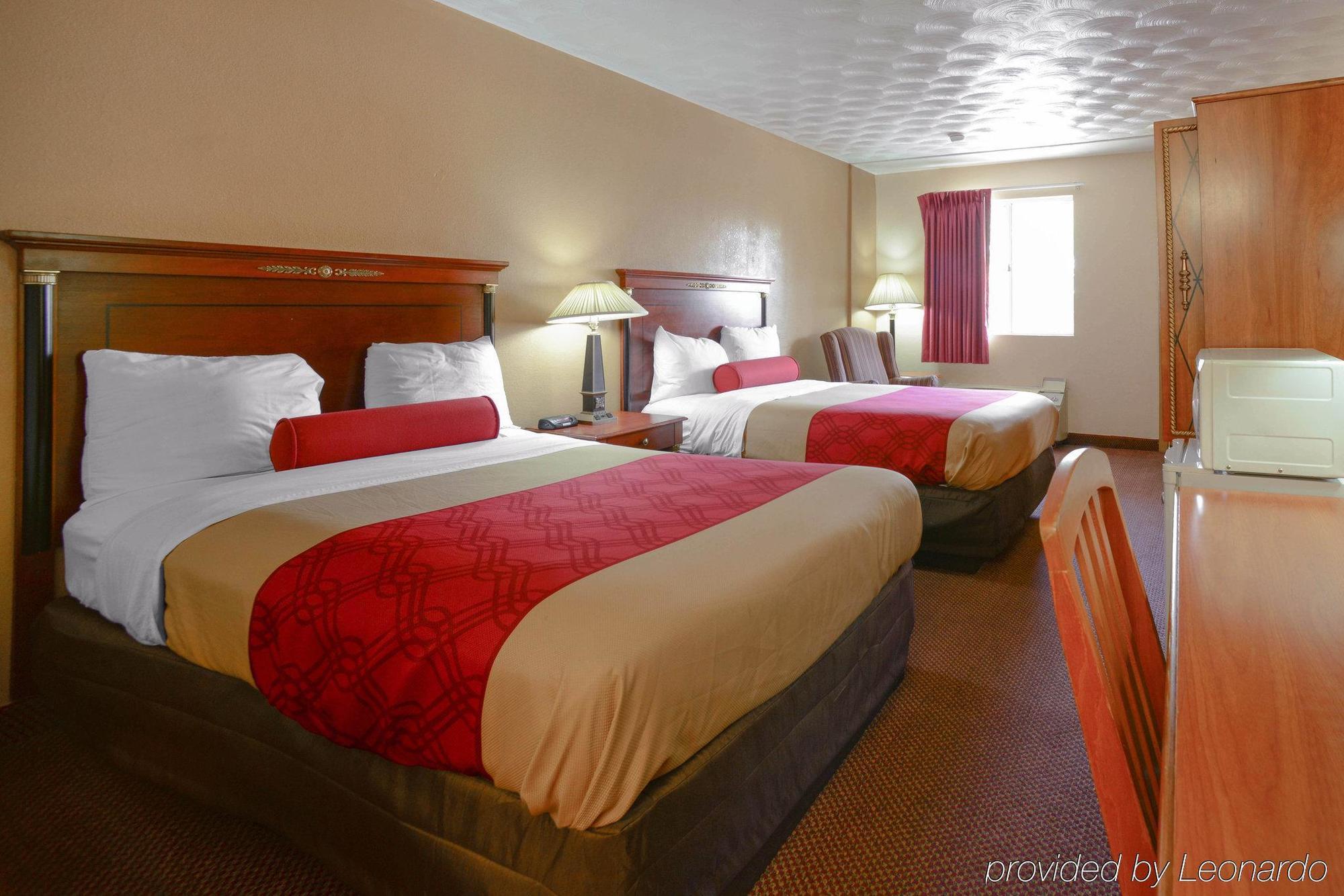 Econo Lodge Inn & Suites คาร์บอนเดล ภายนอก รูปภาพ