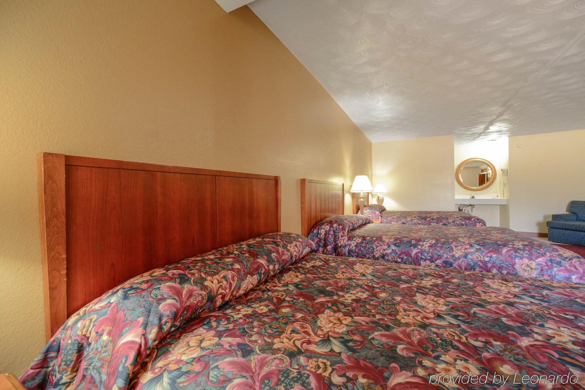 Econo Lodge Inn & Suites คาร์บอนเดล ภายนอก รูปภาพ