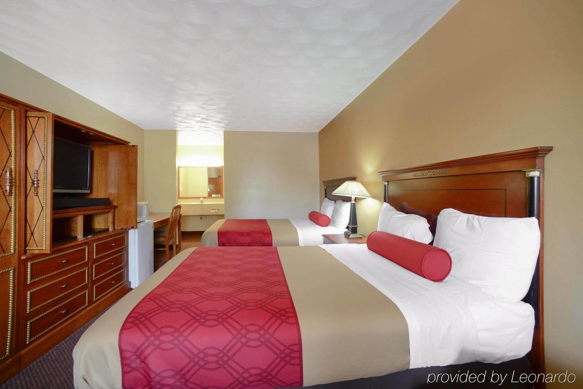 Econo Lodge Inn & Suites คาร์บอนเดล ภายนอก รูปภาพ